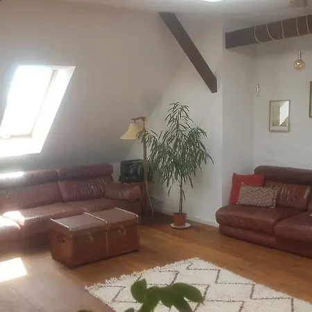 Helle Dachgeschosswohnung Für 8 Personen In Zentraler Lage Apartamento Berlín